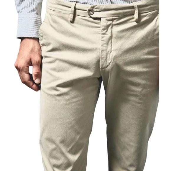 NEW HARTFORD woven pant in sand - Picture 3 of 4